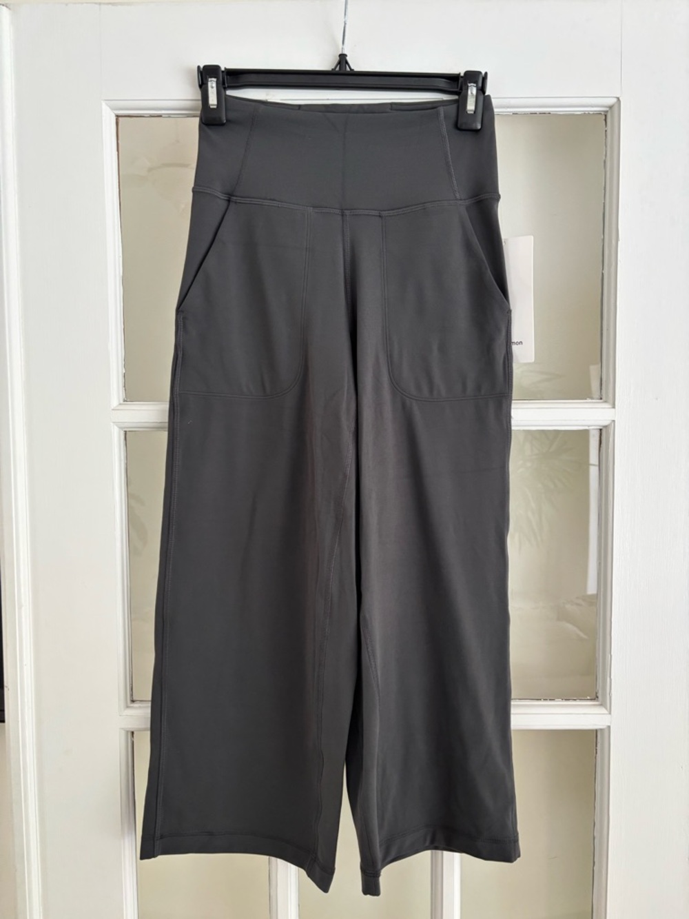 lululemon athletica Wide-Leg High-Rise Pocket crop
